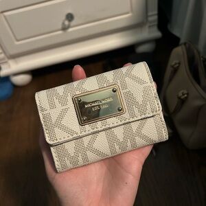 Michael Kors Mini Wallet